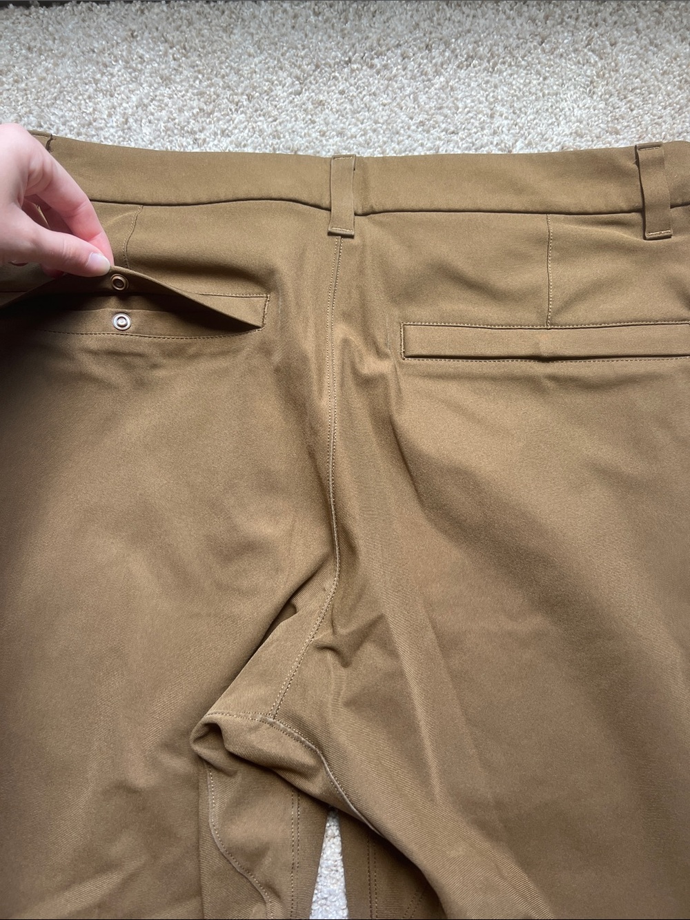 lululemon athletica Men's Chino Pants in Olive Brown - Picture 8 of 8